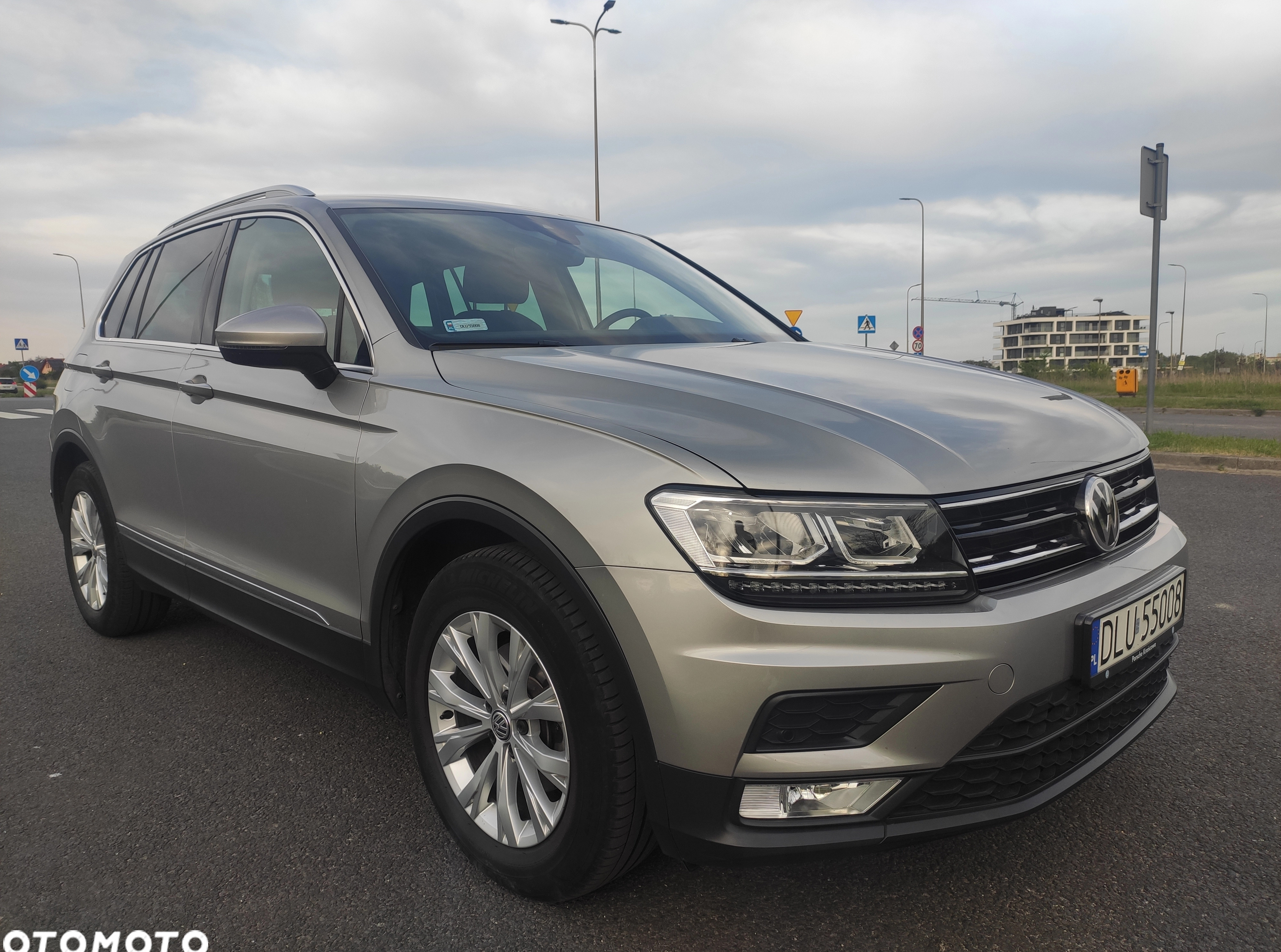 Volkswagen Tiguan cena 94000 przebieg: 77000, rok produkcji 2016 z Lubin małe 667